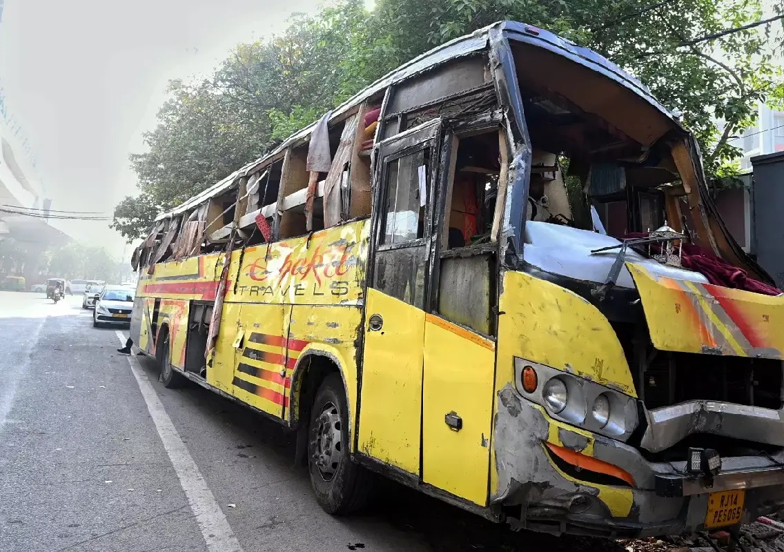 Man heading for wedding, another to pregnant wife die in bus crash - News Karnataka