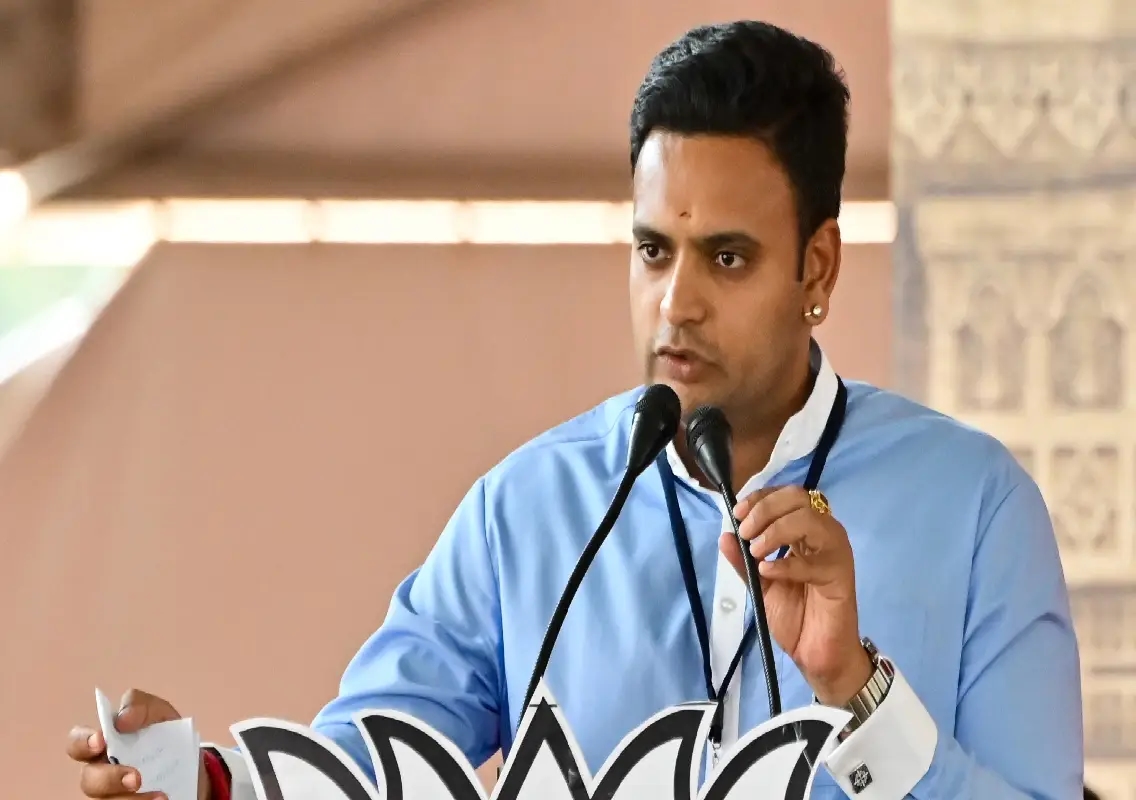 Mysuru MP calls for flex-free birthday celebrations - News Karnataka