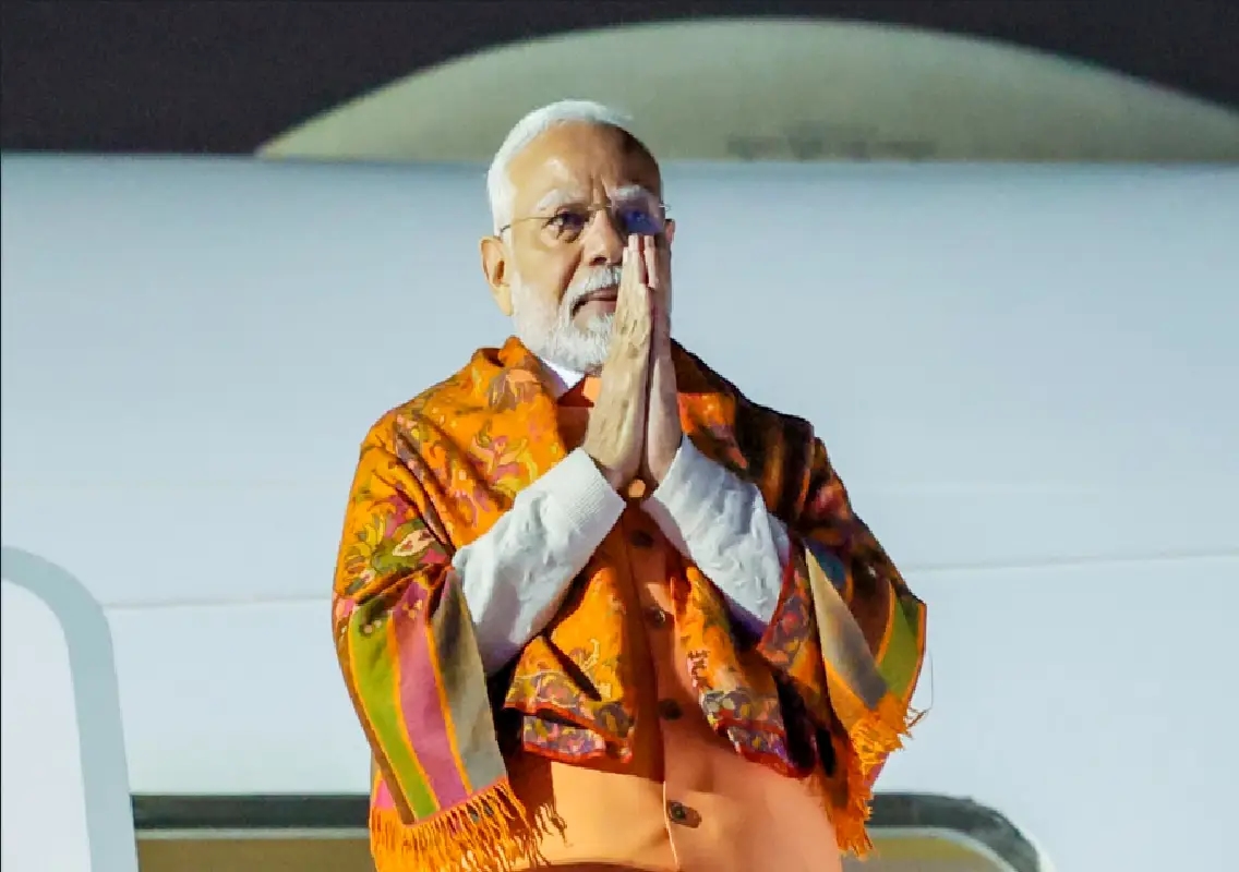 PM Modi extends Holi greetings, wishes spring of happiness - News Karnataka