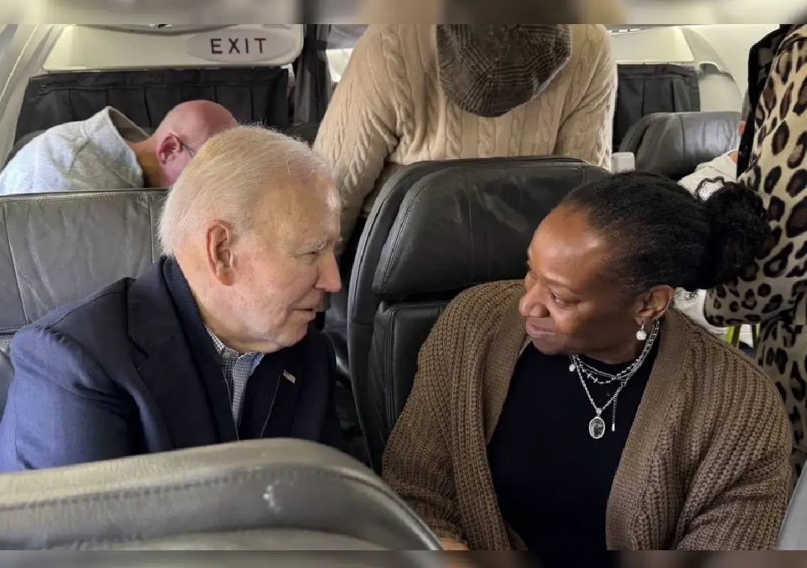Passenger confronts Biden over Gaza on flight - News Karnataka