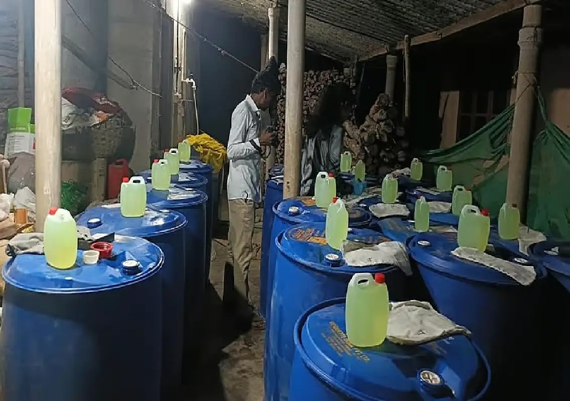 Police seize 4,175 litres of illegally stored diesel in Belthangady - News Karnataka