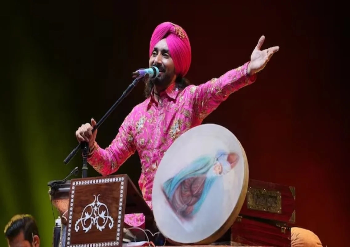 How Mukesh Gautam shaped Satinder Sartaaj’s look - News Karnataka