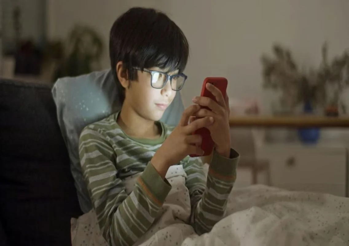 Karnataka proposes 1-hour screen limit for students - News Karnataka