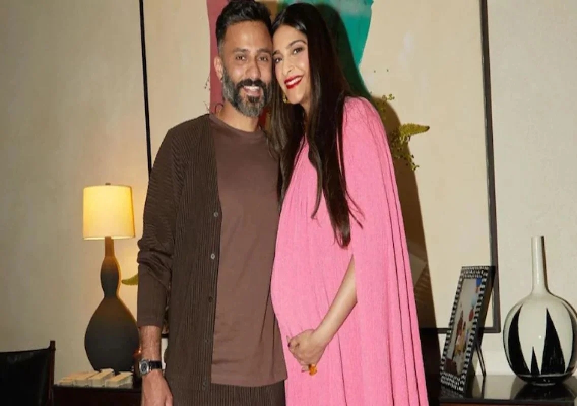 Sonam Kapoor welcomes baby boy - News Karnataka