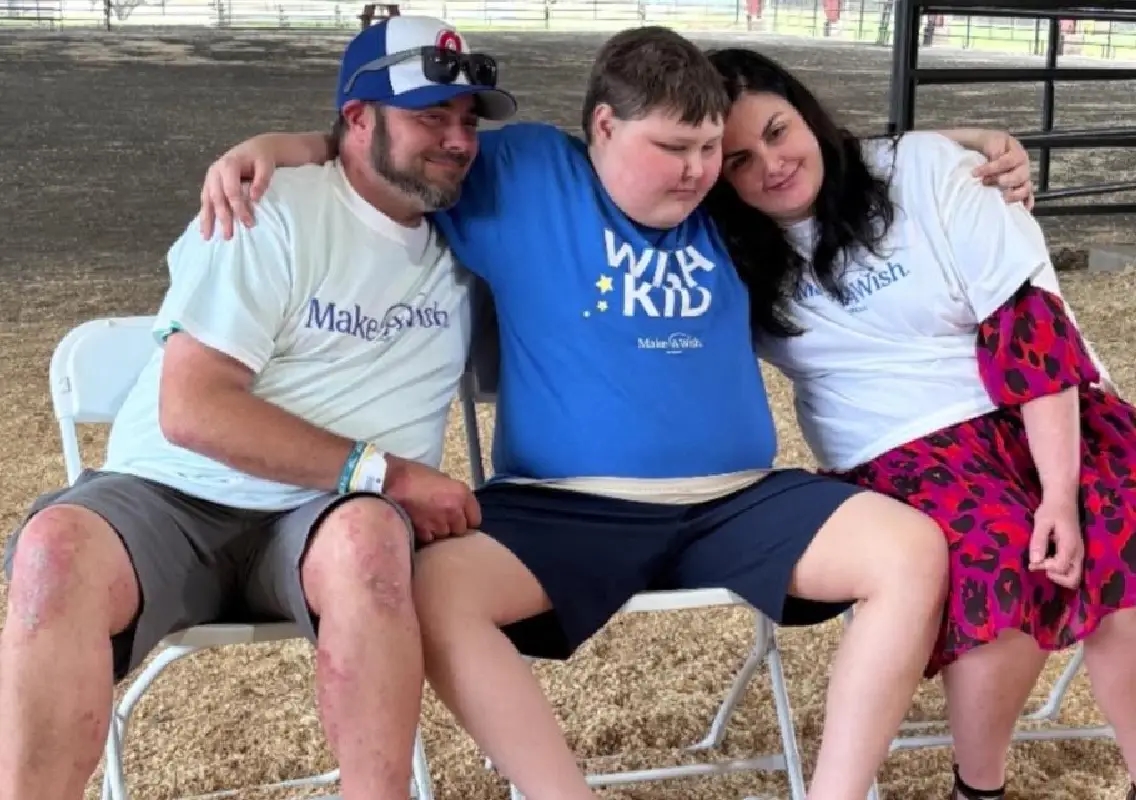 Teen cancer survivor uses Make-A-Wish to help 300 homeless people - News Karnataka