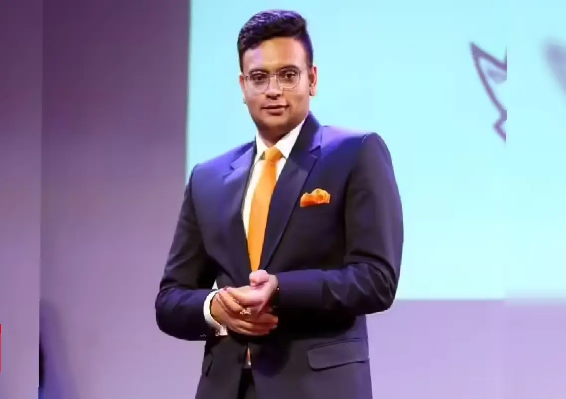 Yaduveer welcomes decision to drop KSIC stadium project - News Karnataka