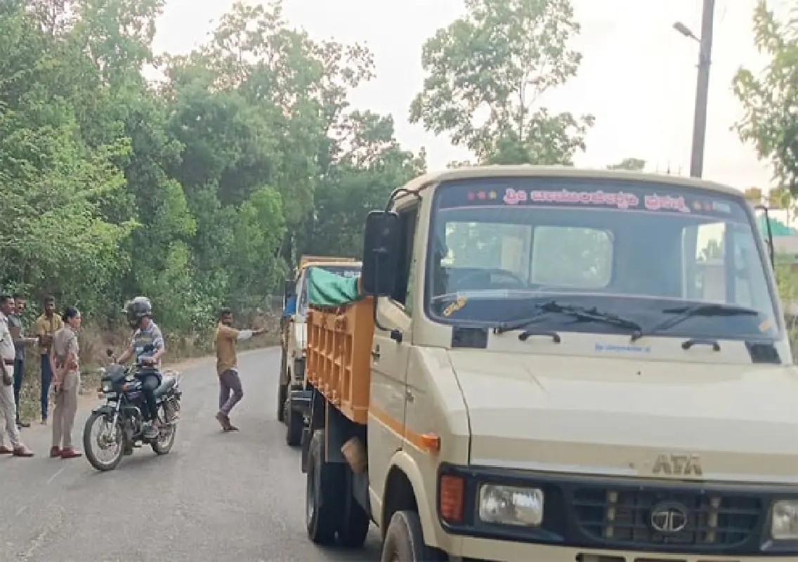 13 lorries seized in Udupi sand transport crackdown - News Karnataka