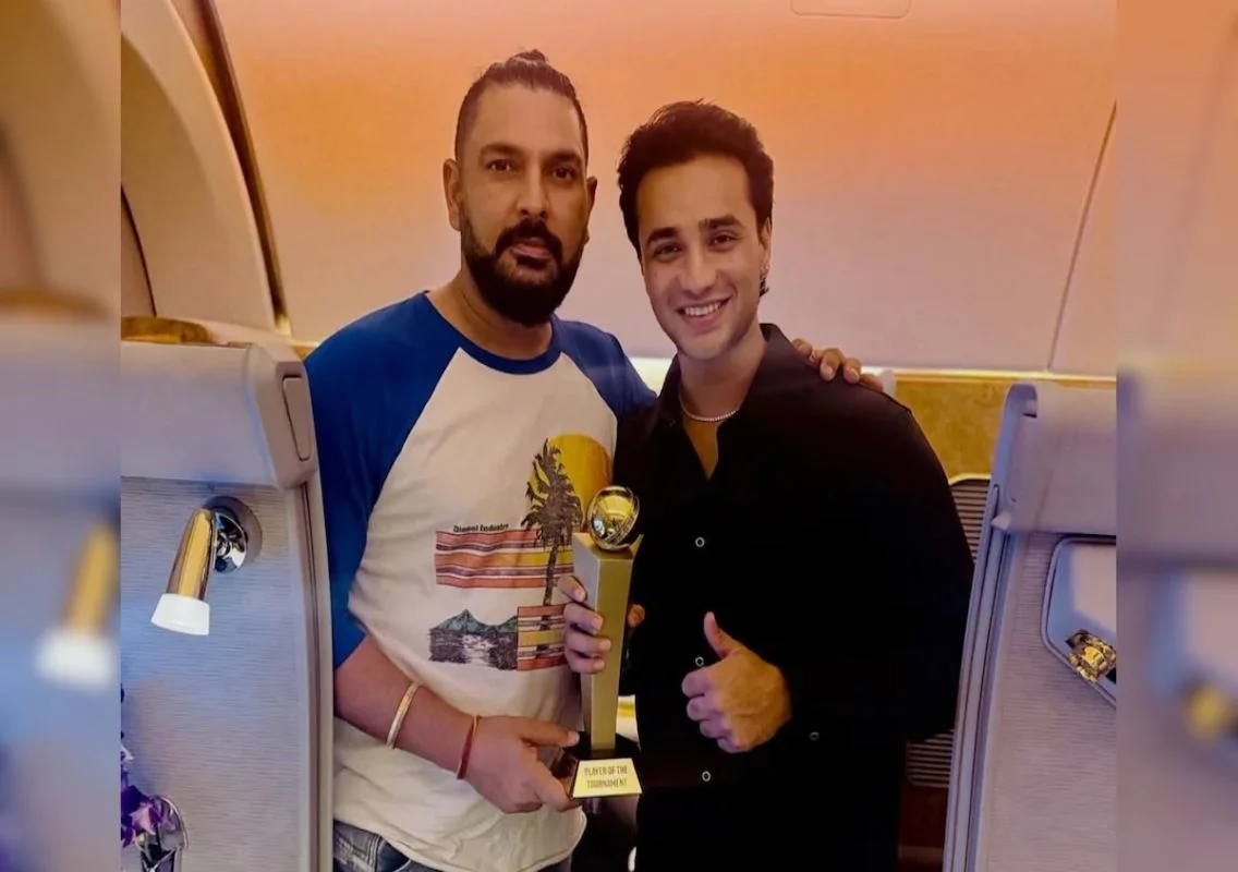 Yuvraj praises Abhishek after 135 vs DC - News Karnataka