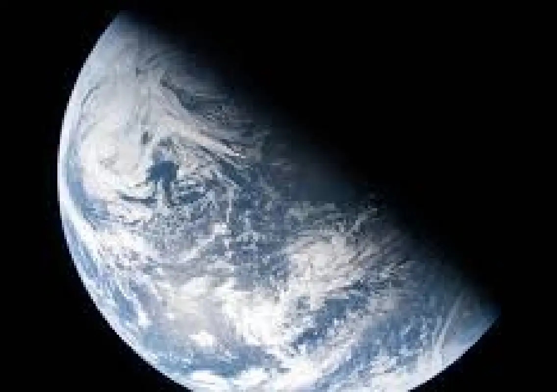 Artemis II crew shares stunning Earth views from space - News Karnataka