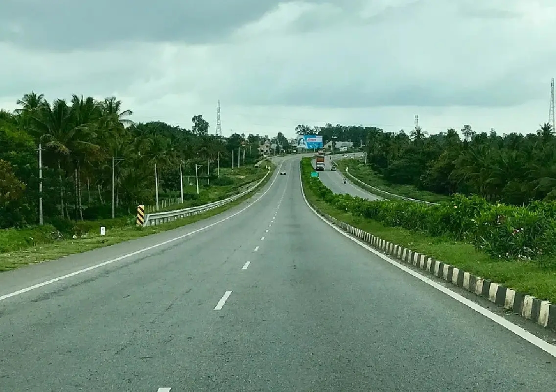Bengaluru-Mangaluru trip highlights ghat road risks, diversion concerns - News Karnataka