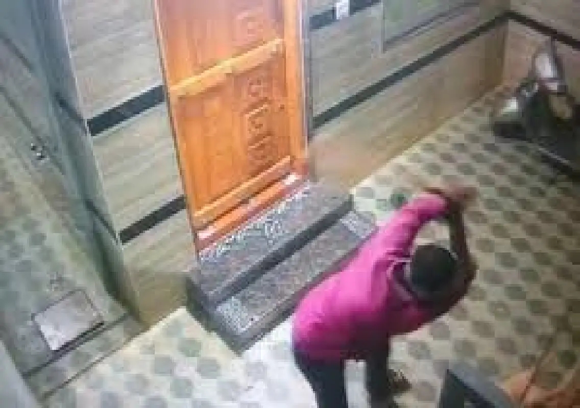 Bengaluru man booked for beating neighbour’s dog: WATCH - News Karnataka