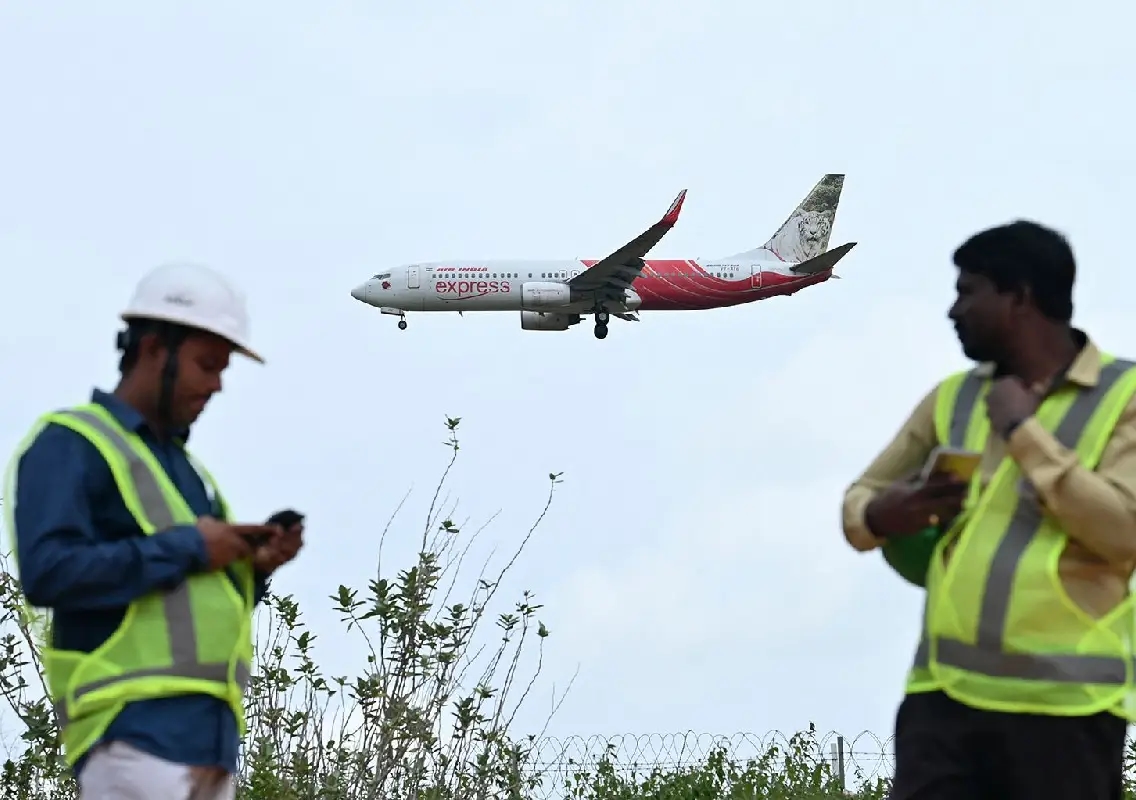 Bomb threat on Bengaluru-Delhi flight sparks panic at airport - News Karnataka