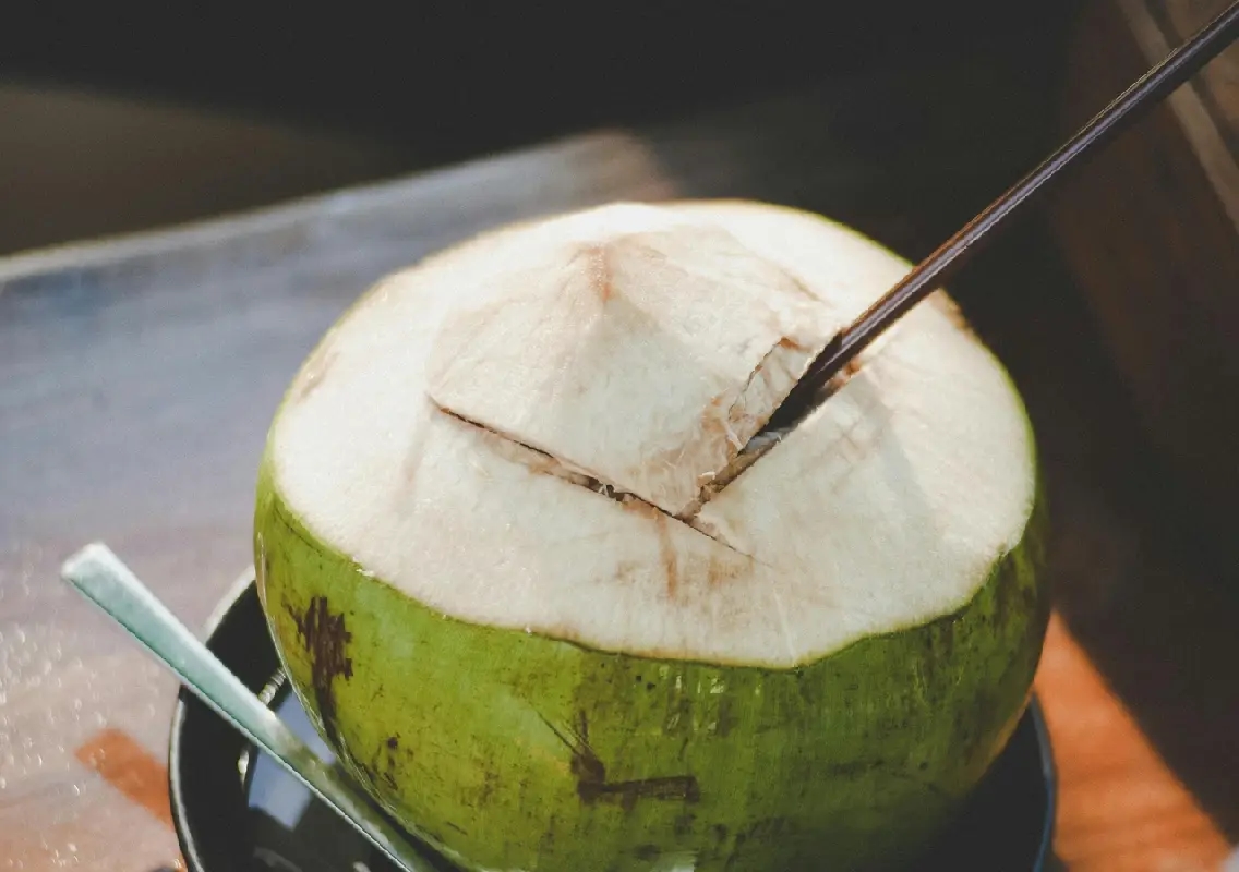 Coconut water at ₹180 per litre sparks debate in Bengaluru - News Karnataka