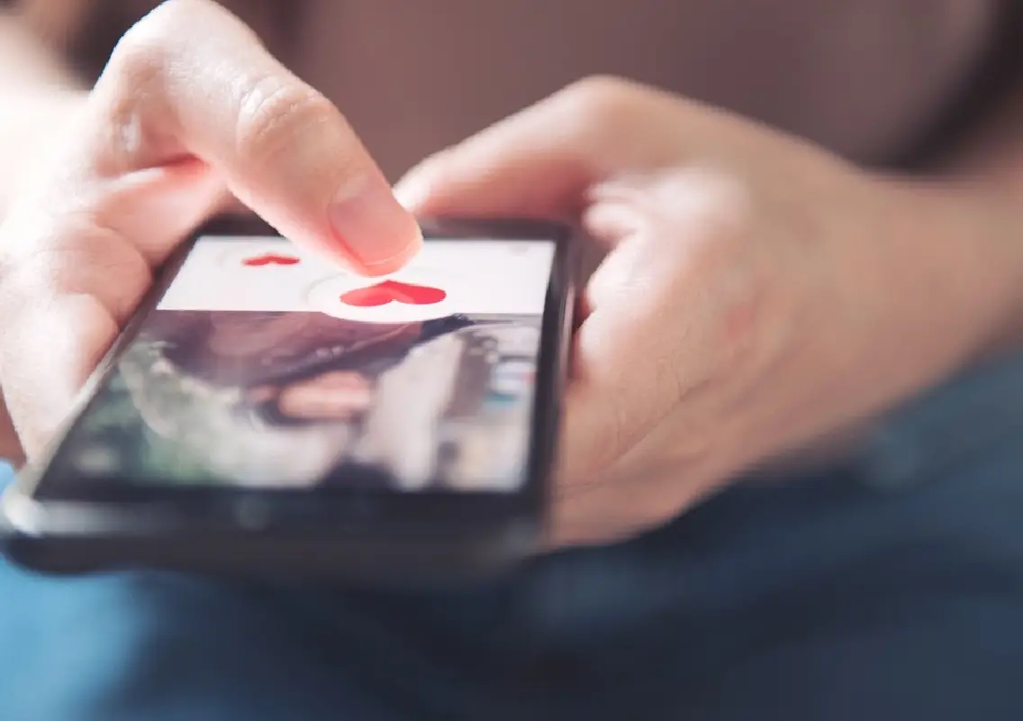 Dating app scam leaves techie poorer by ₹18 lakh - News Karnataka