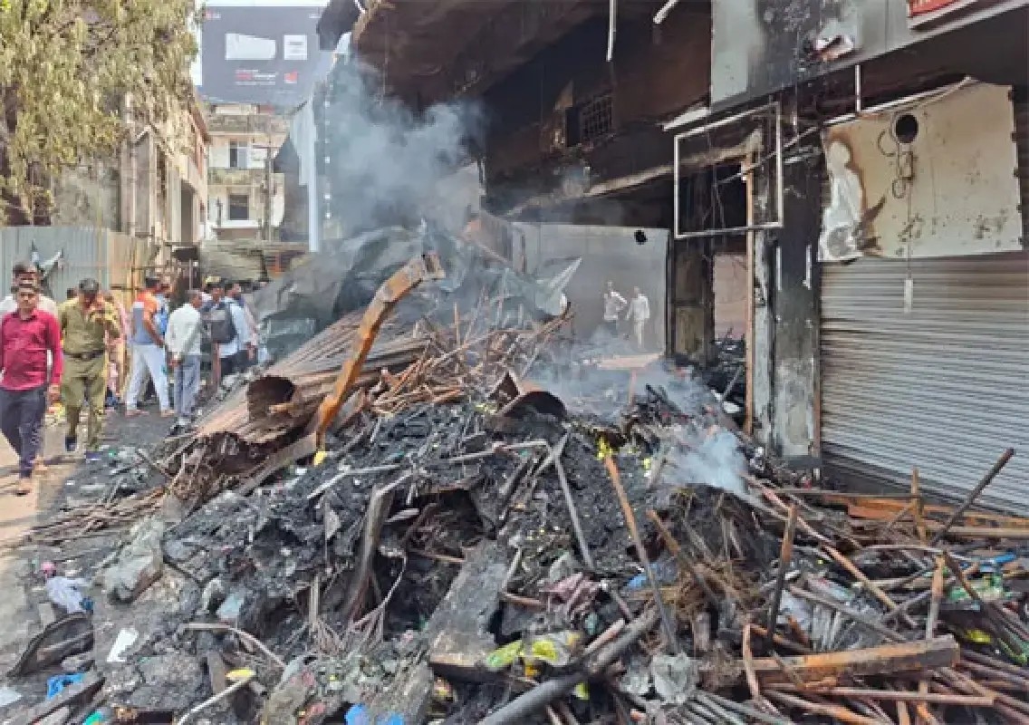 Fire near Udupi bus stand causes ₹2.5 crore loss - News Karnataka