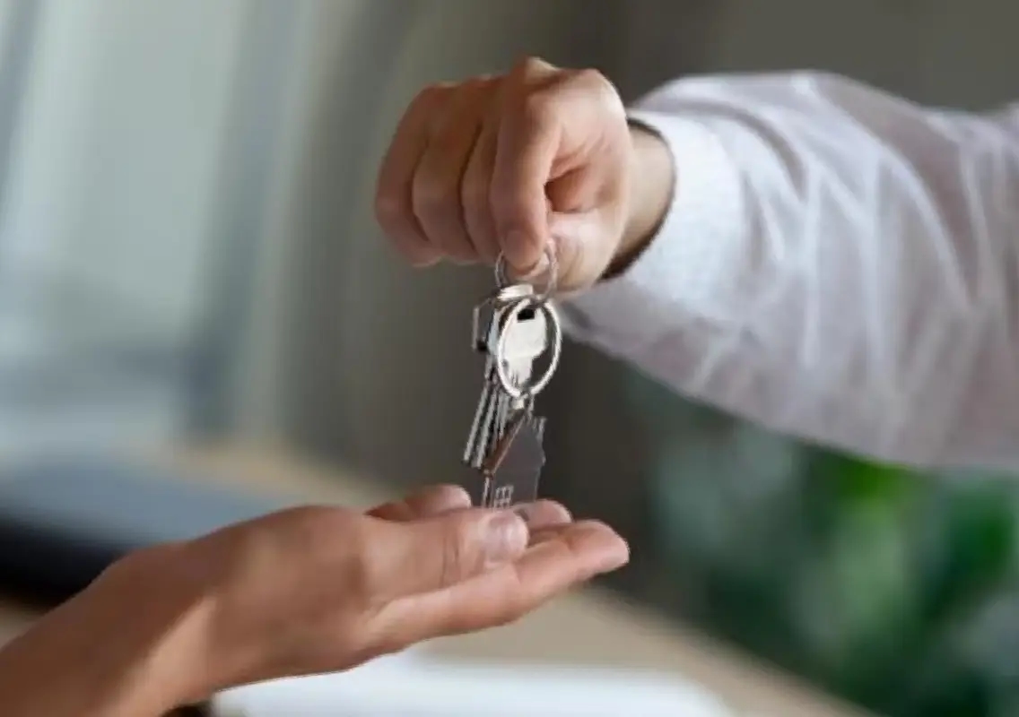Foreigner nearly loses ₹6 lakh deposit, Bengaluru rental row raises alarm - News Karnataka
