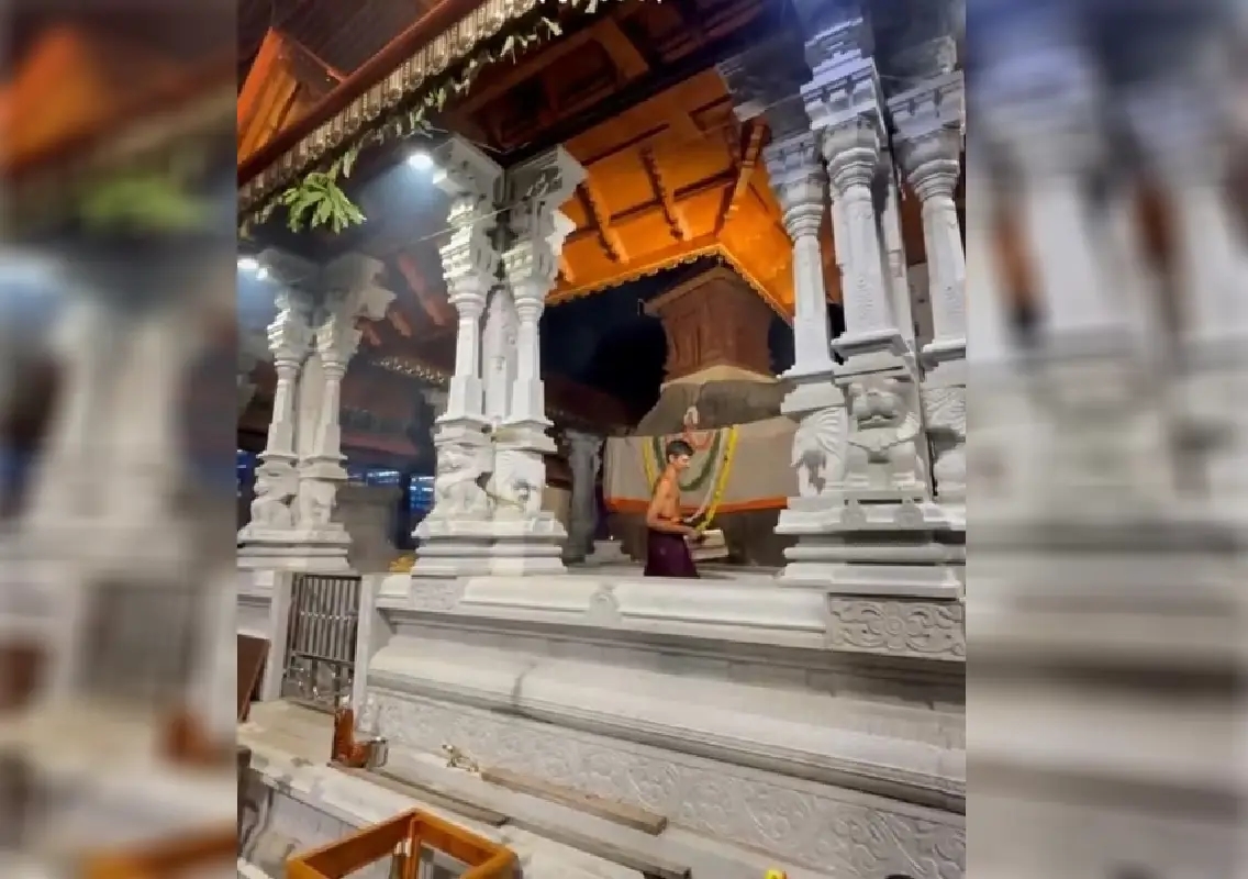 Grand Brahmakalasha rituals draw thousands at Kateel temple - News Karnataka
