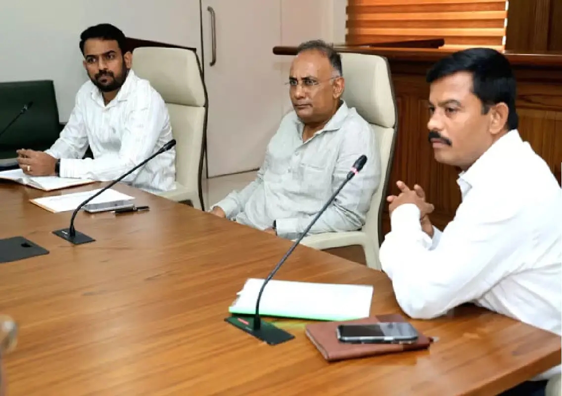Karnataka minister issues directives on water, health, environment - News Karnataka