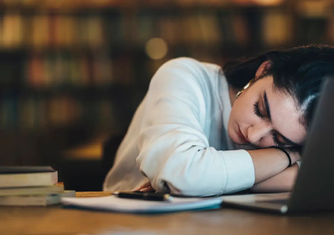 Late sleep habits linked to poor diet and low activity in teens - News Karnataka
