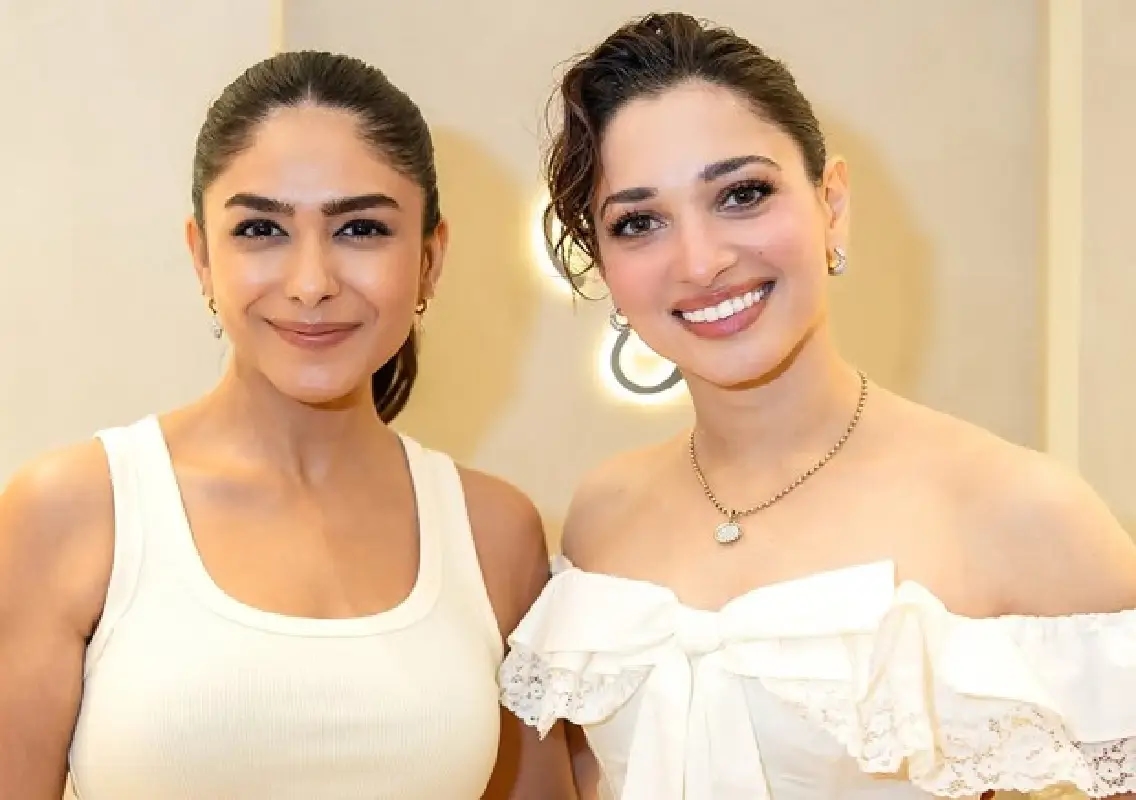 Mrunal Thakur celebrates bond with Tamannaah Bhatia - News Karnataka