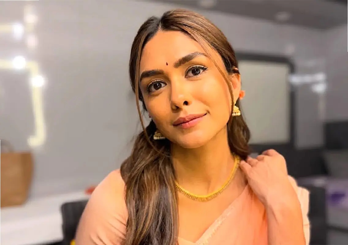 Mrunal Thakur shares gratitude after ‘Dacoit’ trailer response - News Karnataka