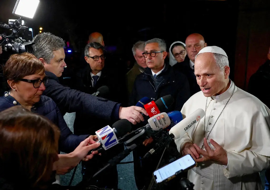 Pope Leo calls Trump’s Iran threat ‘unacceptable’, urges peace - News Karnataka