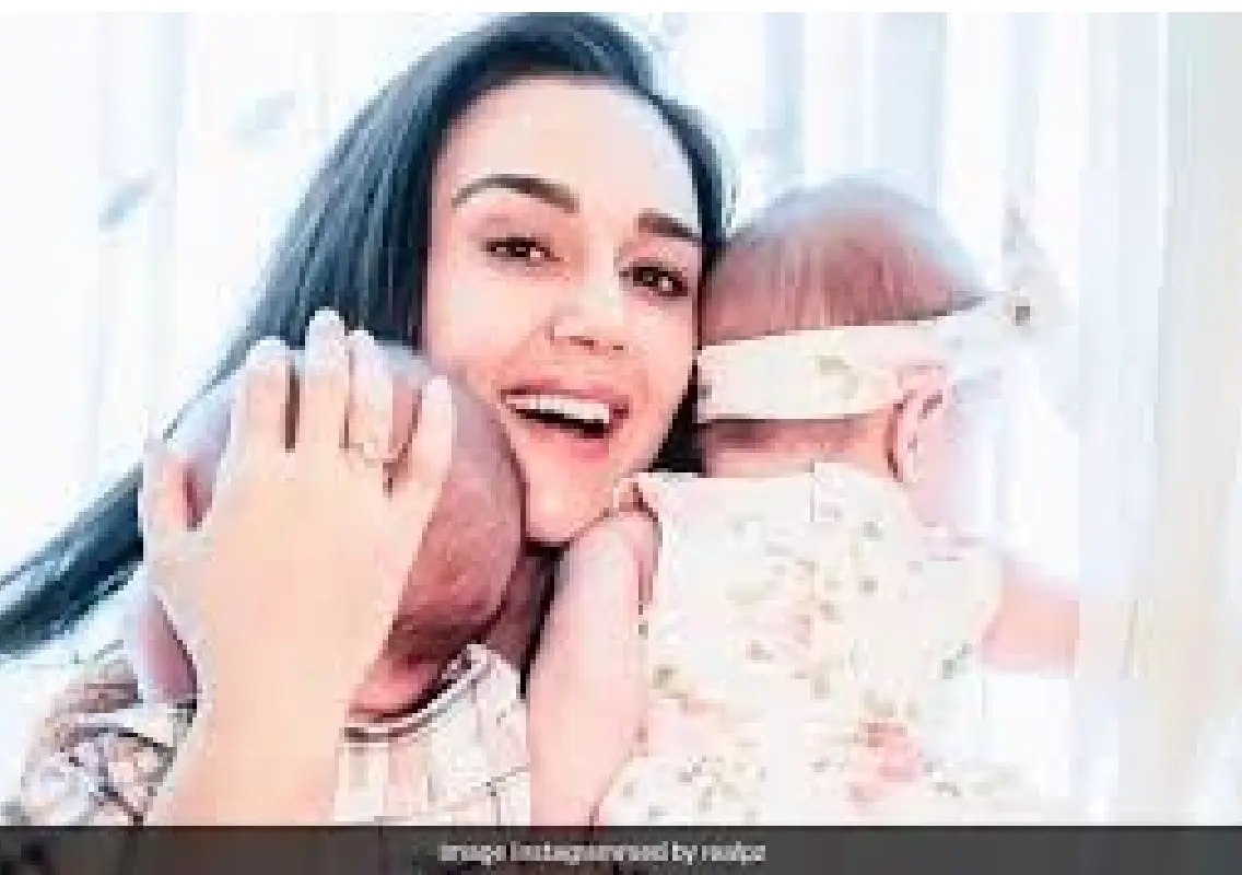Preity Zinta shares adorable moments with her twin babies - News Karnataka