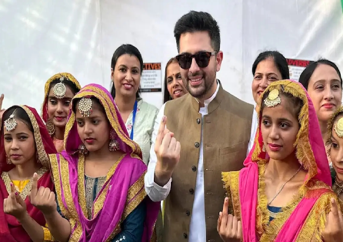 Raghav Chadha sparks buzz with ‘Gen-Z party’ hint - News Karnataka