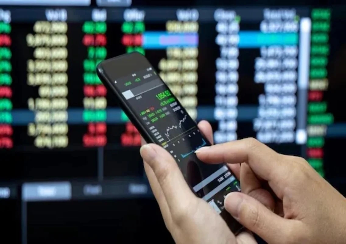 ICICI vs HDFC Bank: Which stock to buy after Q4 - News Karnataka