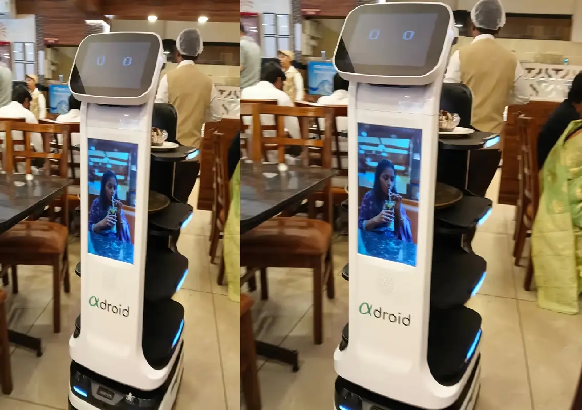 Robot waiter introduced at Mangaluru hotel - News Karnataka