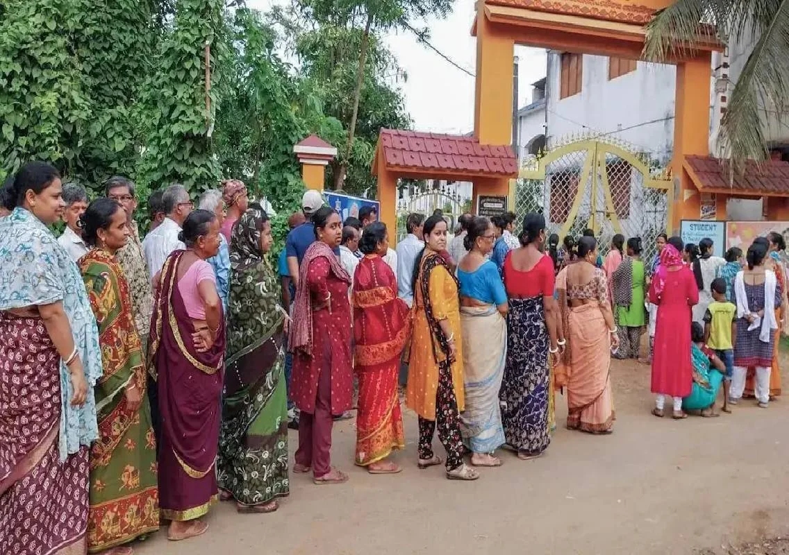 Record Bengal turnout sparks BJP vs TMC debate - News Karnataka