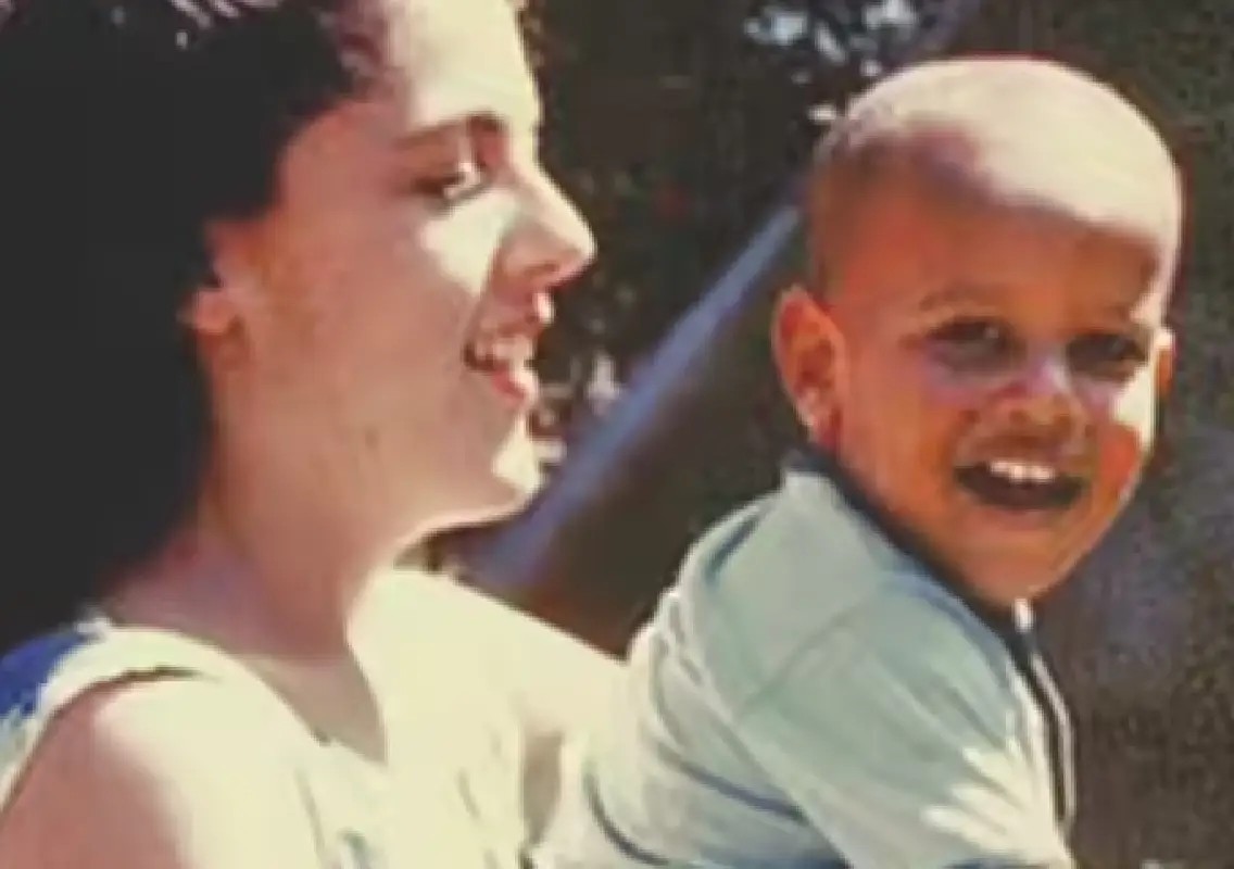 Barack Obama credits mother for shaping his values - News Karnataka