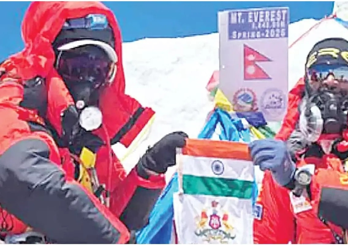 Bengaluru duo conquer Mount Everest in proud moment for Karnataka - News Karnataka