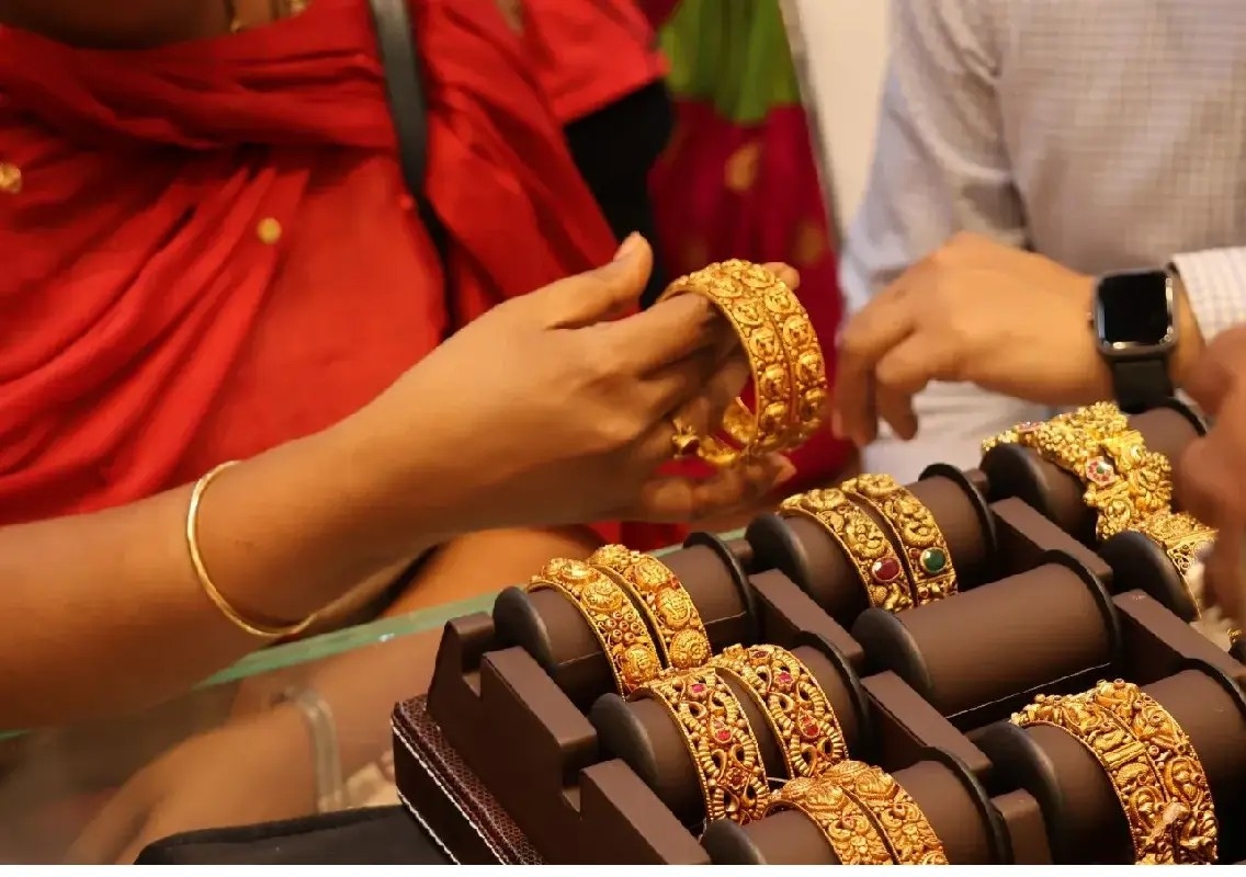 Bengaluru jewellers hit as soaring gold prices slow sales - News Karnataka