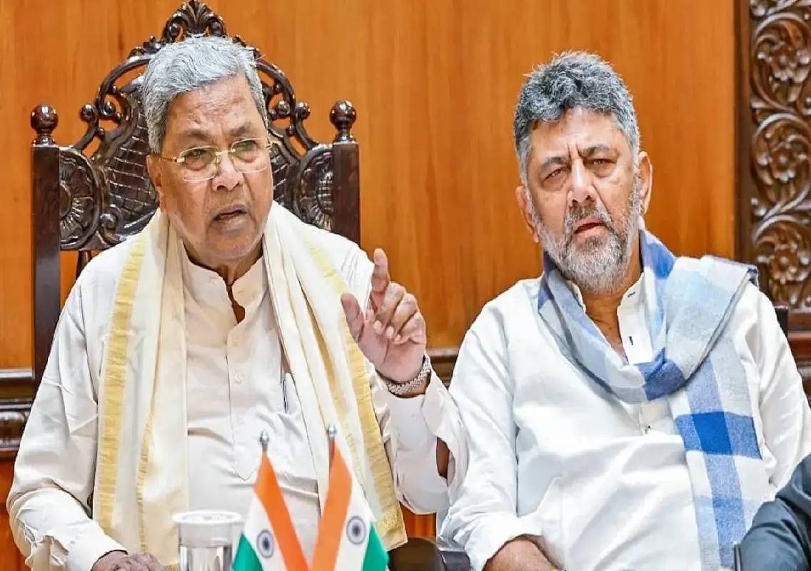 Siddaramaiah vs DKS row reaches Delhi - News Karnataka