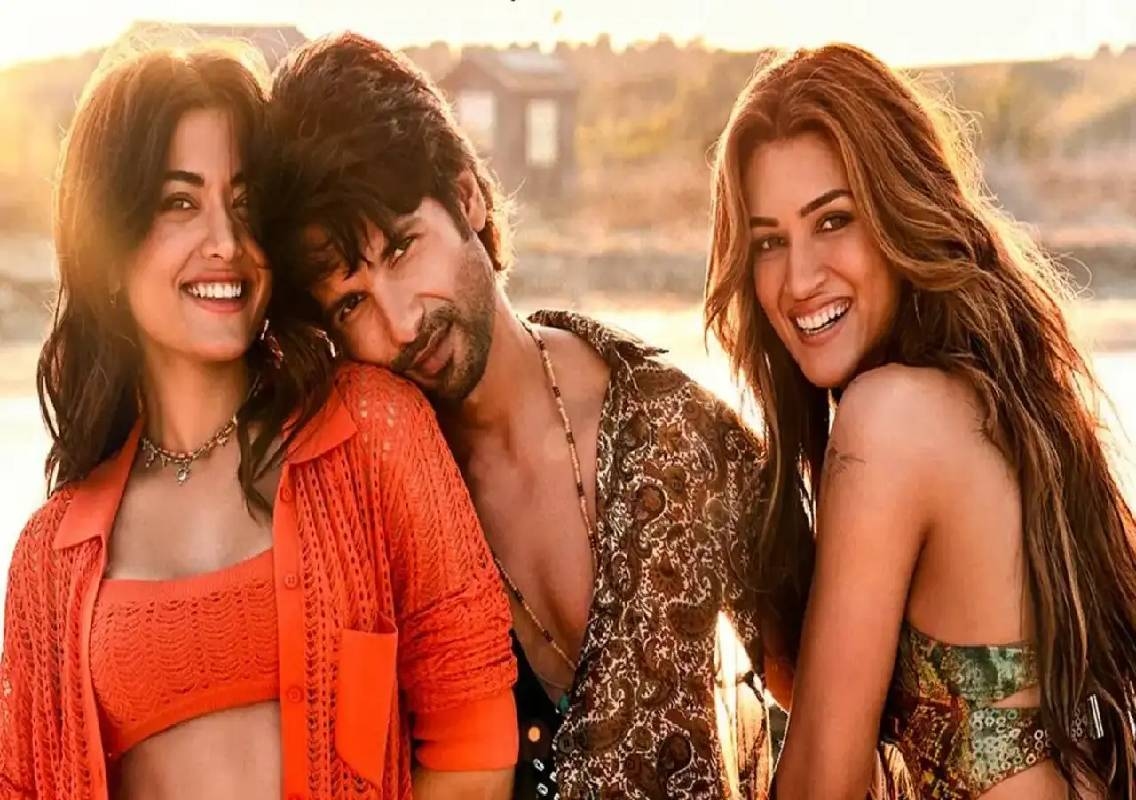 Cocktail 2 Cast Fees: Shahid Tops With Rs 35 Crore - News Karnataka