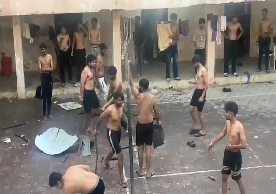 DAVV hostel vandalism triggers outrage after viral videos: WATCH - News Karnataka