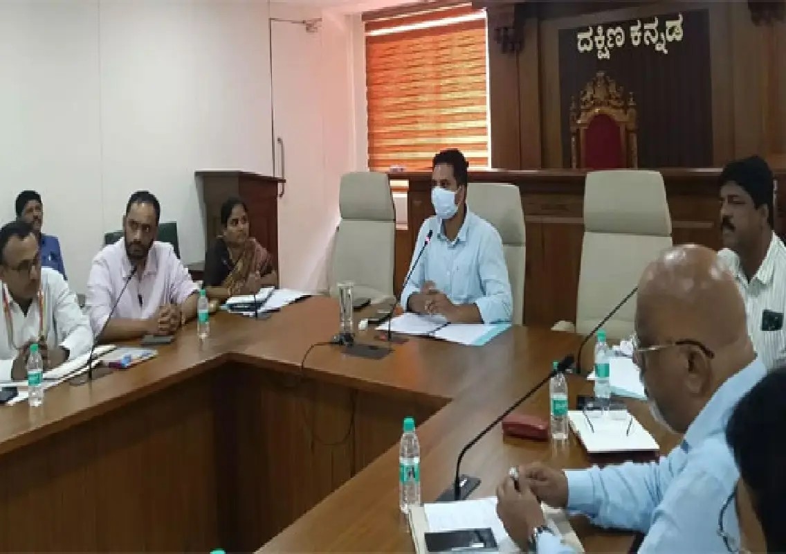 DC stresses effective rollout of skill development programmes - News Karnataka
