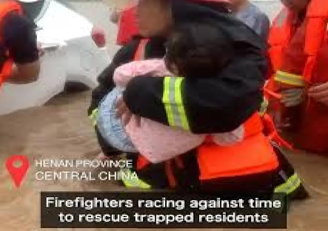 Delivery riders rescue child trapped in China floods - News Karnataka