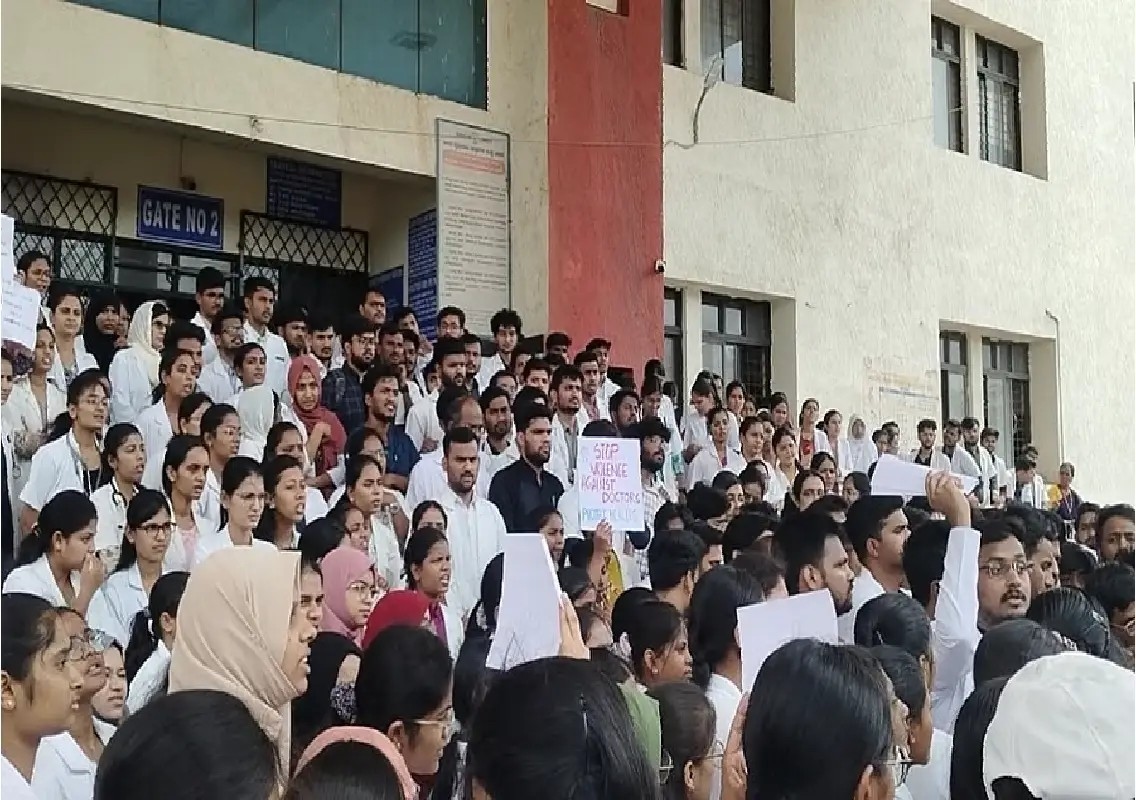 Doctor assaulted at BRIMS, five youths arrested - News Karnataka