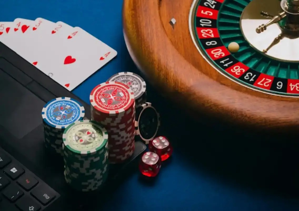 ED raids Bengaluru and Delhi in ₹1,000 crore betting probe - News Karnataka