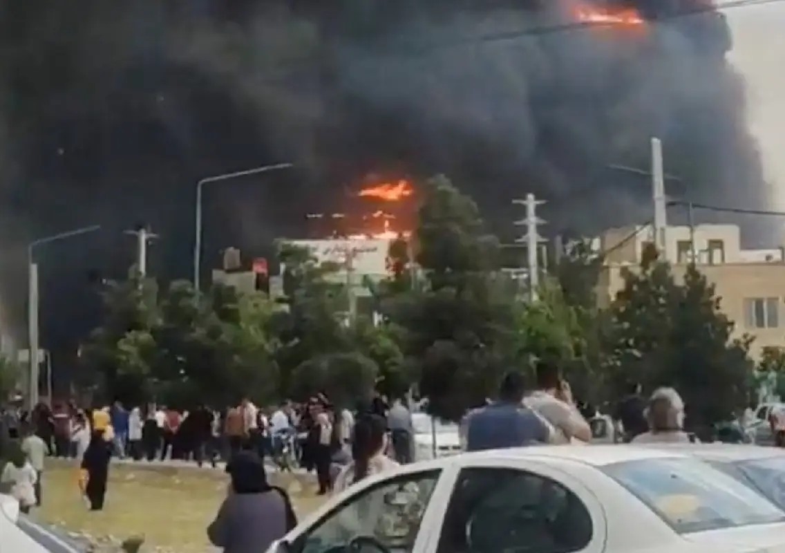 Eight killed in shopping centre fire near Tehran - News Karnataka