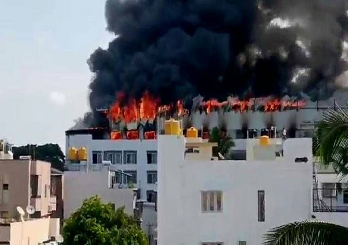 Massive fire at Bengaluru school, no casualties reported - News Karnataka