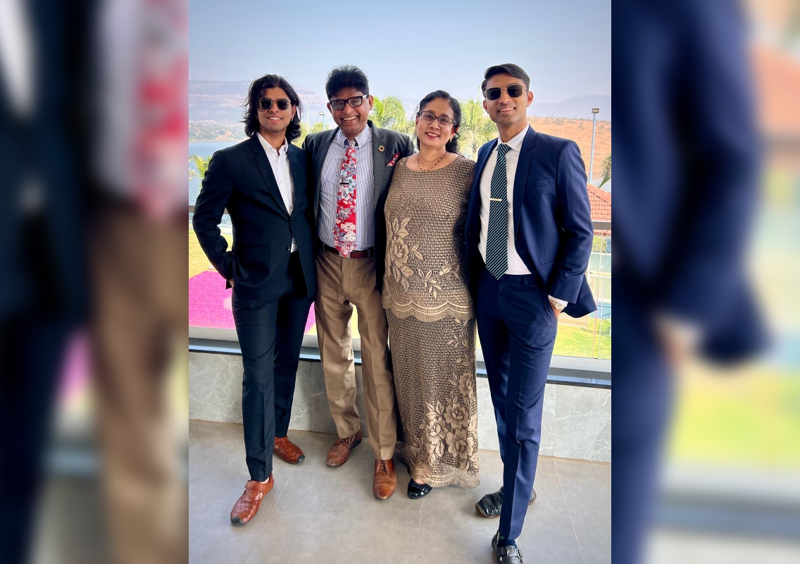 Harold and Dancy D’Souza celebrate 32 years of marriage - News Karnataka