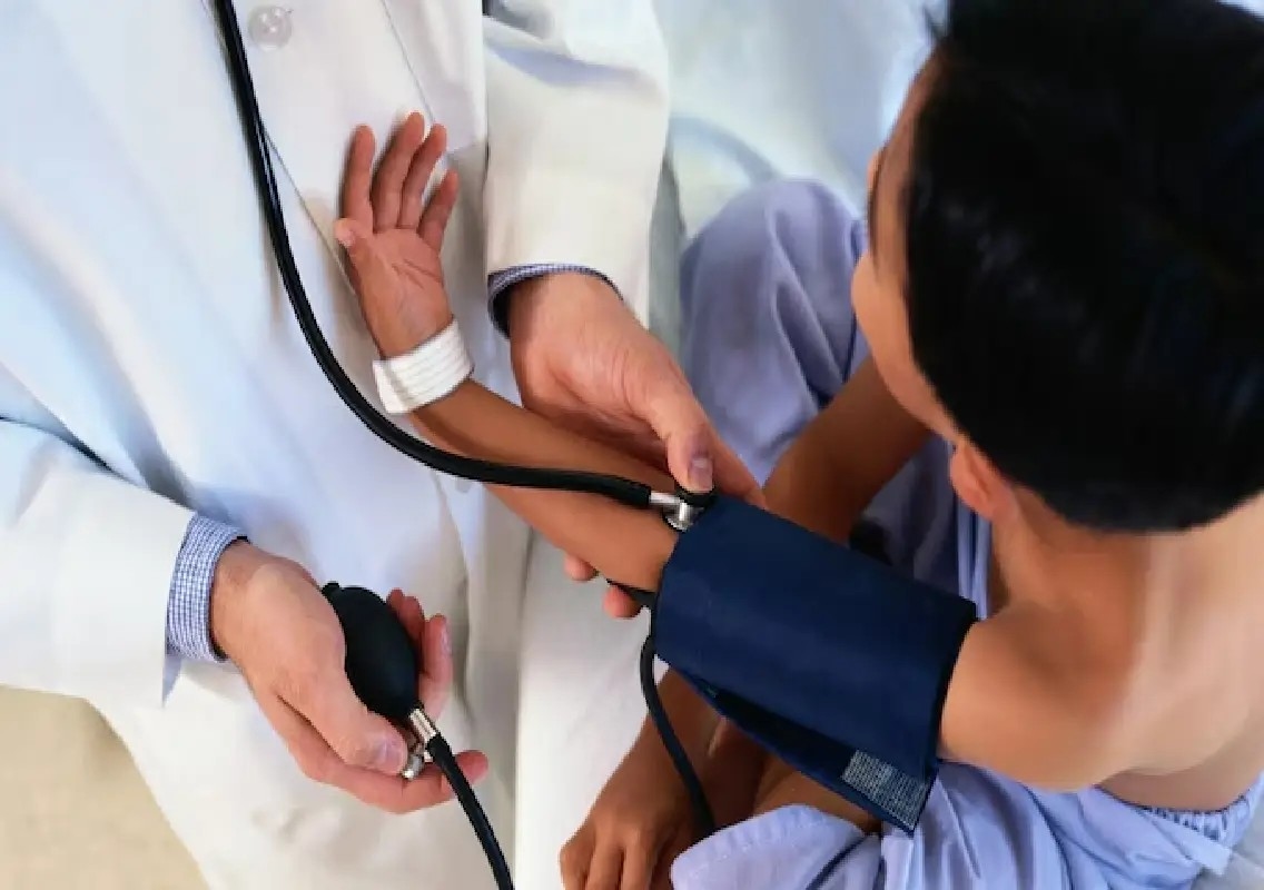 Hypertension increasingly affecting younger adults, doctors warn - News Karnataka