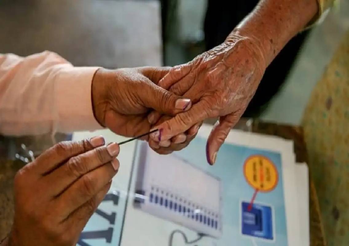ECI orders probe into illegal voting in Tamil Nadu - News Karnataka