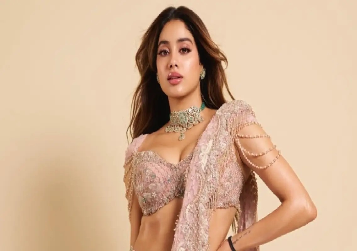 Janhvi Kapoor says Malayalam is too difficult to learn - News Karnataka