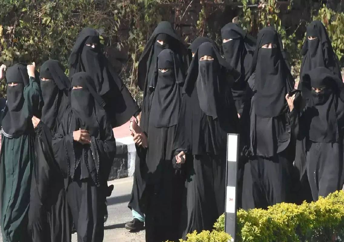Karnataka withdraws 2022 hijab uniform order - News Karnataka