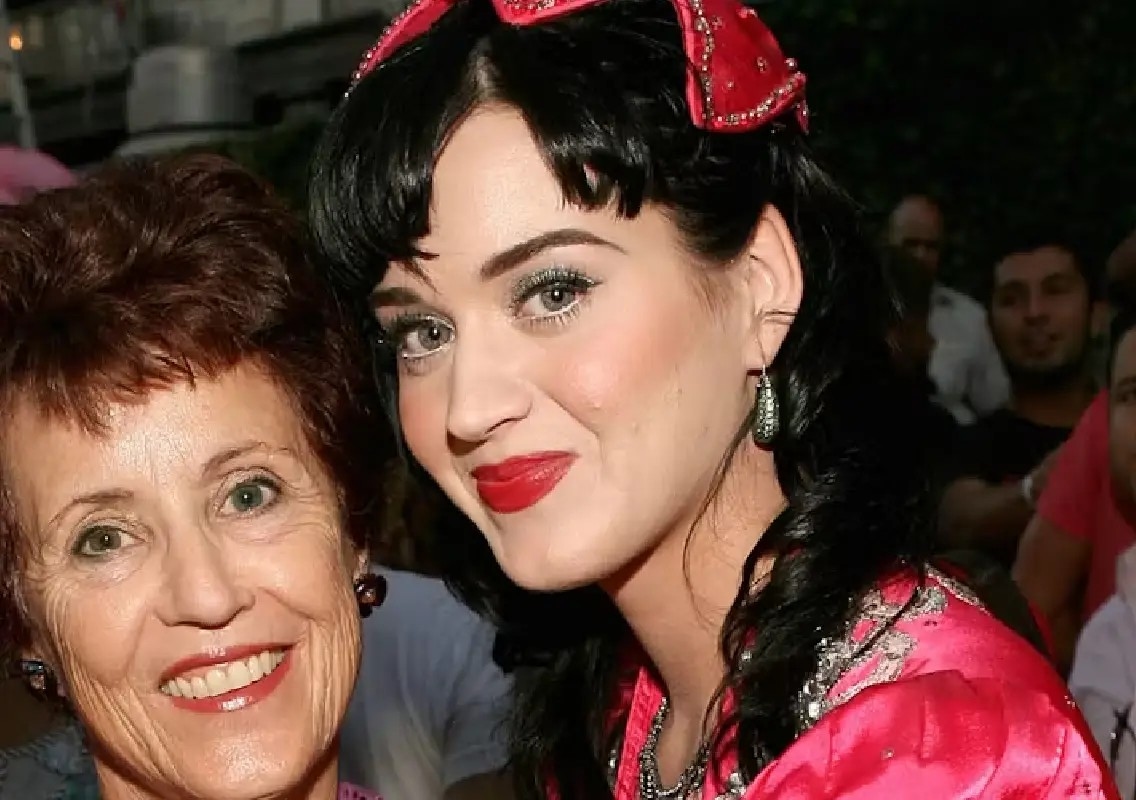 Katy Perry shares emotional Mother’s Day tribute to mothers - News Karnataka