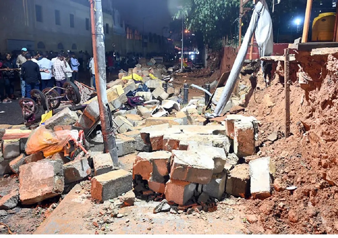Kerala town mourns women killed in Bengaluru wall collapse - News Karnataka